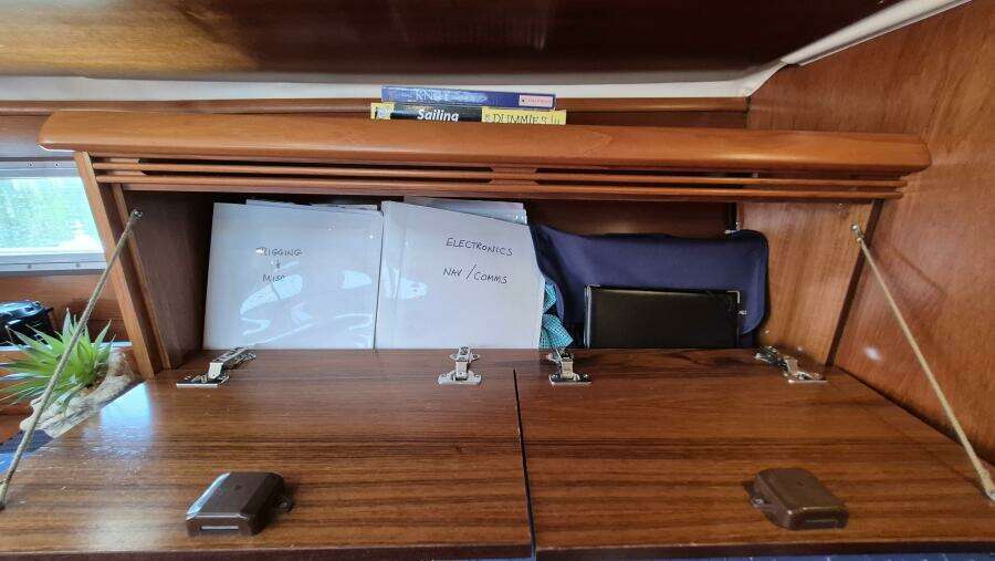 L eau Quay II 35ft Jeanneau Yacht For Sale