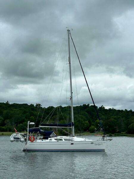 L eau Quay II 35ft Jeanneau Yacht For Sale