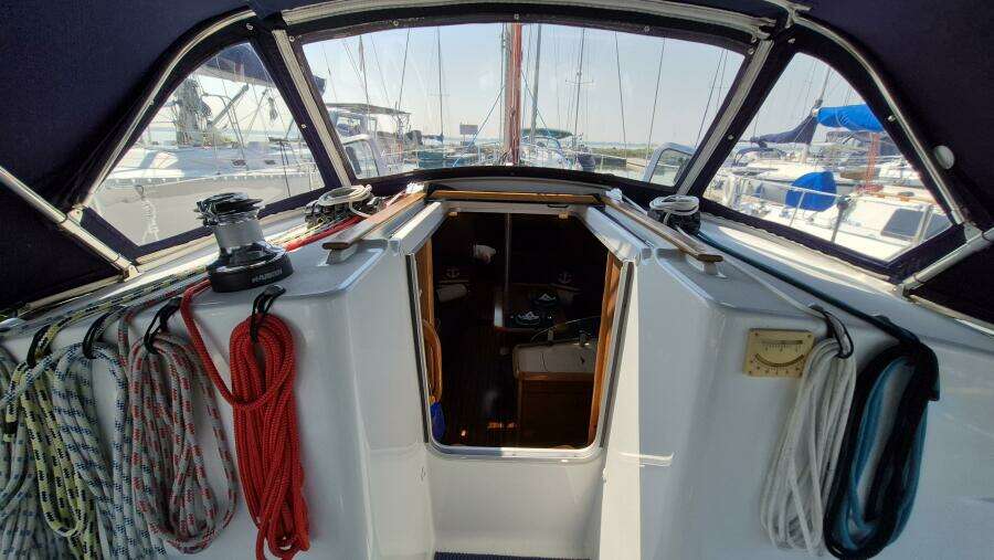 L eau Quay II 35ft Jeanneau Yacht For Sale