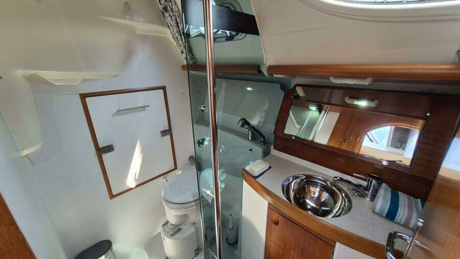 L eau Quay II 35ft Jeanneau Yacht For Sale