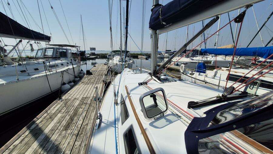 L eau Quay II 35ft Jeanneau Yacht For Sale