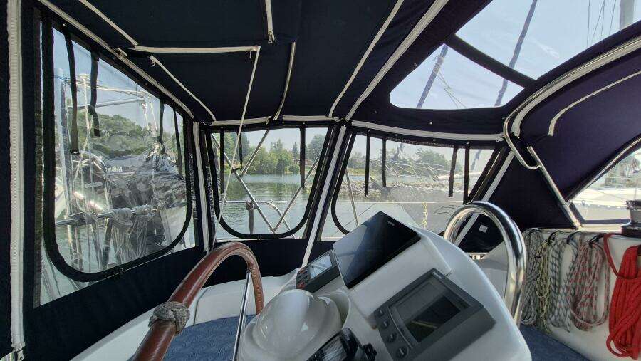 L eau Quay II 35ft Jeanneau Yacht For Sale