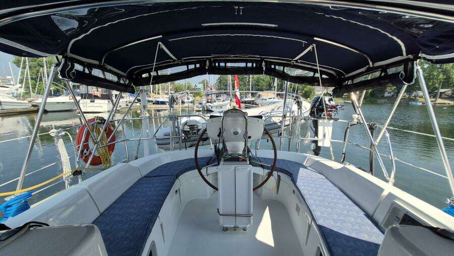 L eau Quay II 35ft Jeanneau Yacht For Sale