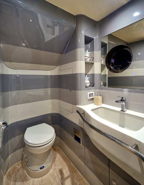 ALLEGRO FLYBRIDGE 82 MODEL X 82ft Allegro Yacht Yacht For Sale
