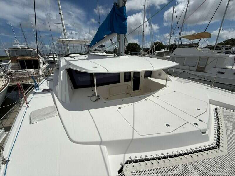 2013-robertson-and-caine-leopard-44-sail-9877437-20250719084545020-1.jpg