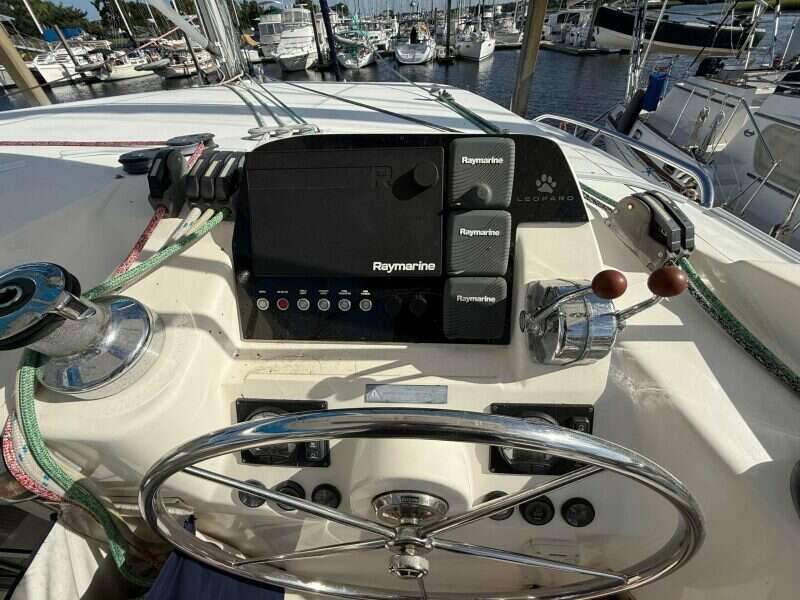2013-robertson-and-caine-leopard-44-sail-9877437-20250719084624362-1.jpg