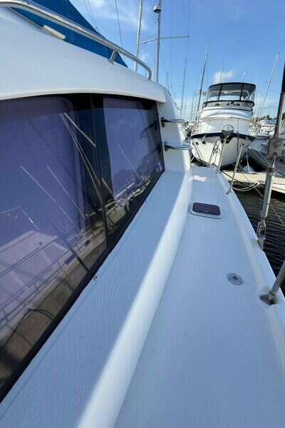 2013-robertson-and-caine-leopard-44-sail-9877437-20250719084839496-1.jpg