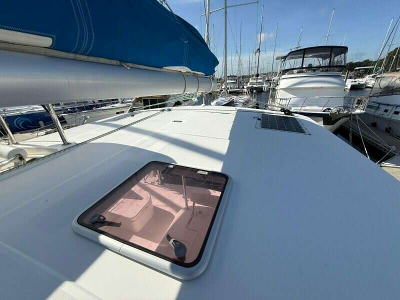 2013-robertson-and-caine-leopard-44-sail-9877437-20250719084644882-1.jpg