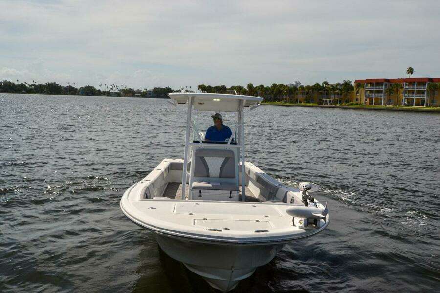 28ft Canyon Bay Yacht For Sale