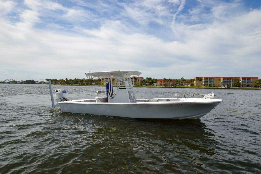 28ft Canyon Bay Yacht For Sale