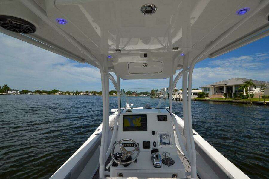 28ft Canyon Bay Yacht For Sale