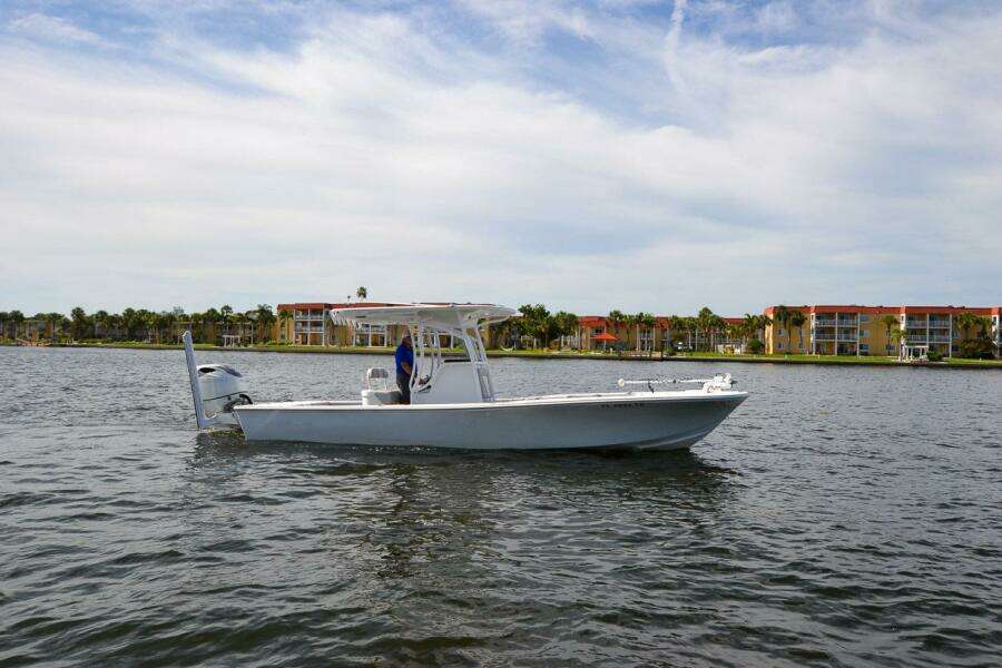 28ft Canyon Bay Yacht For Sale