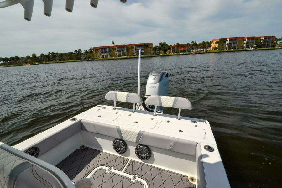 28ft Canyon Bay Yacht For Sale