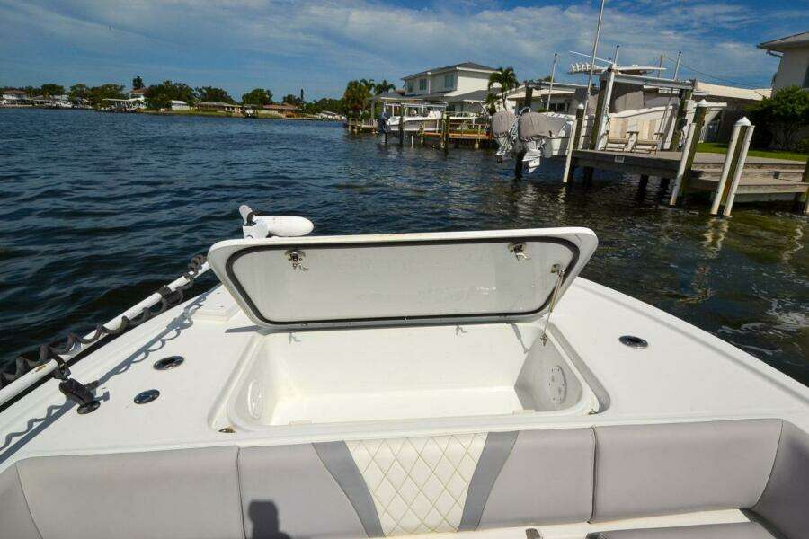 28ft Canyon Bay Yacht For Sale