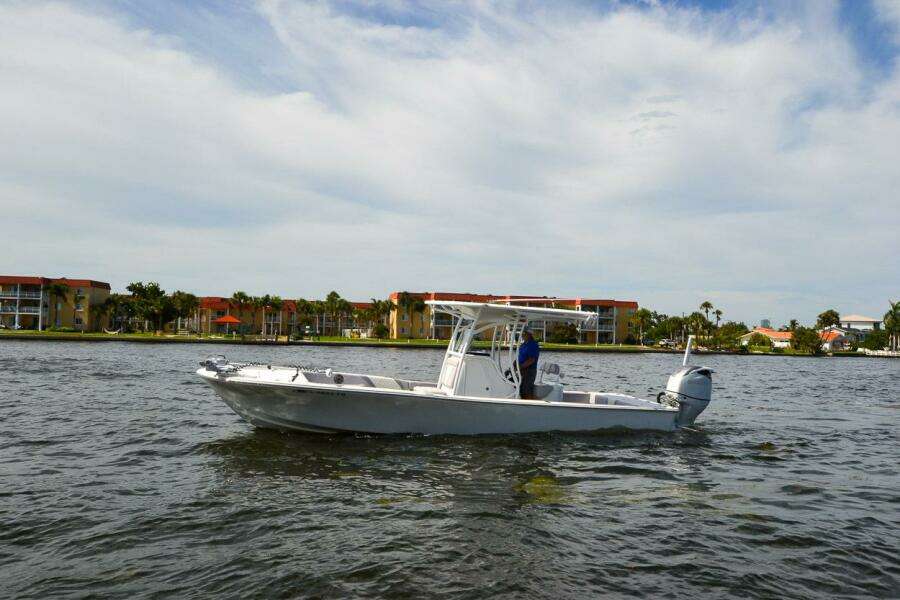 28ft Canyon Bay Yacht For Sale