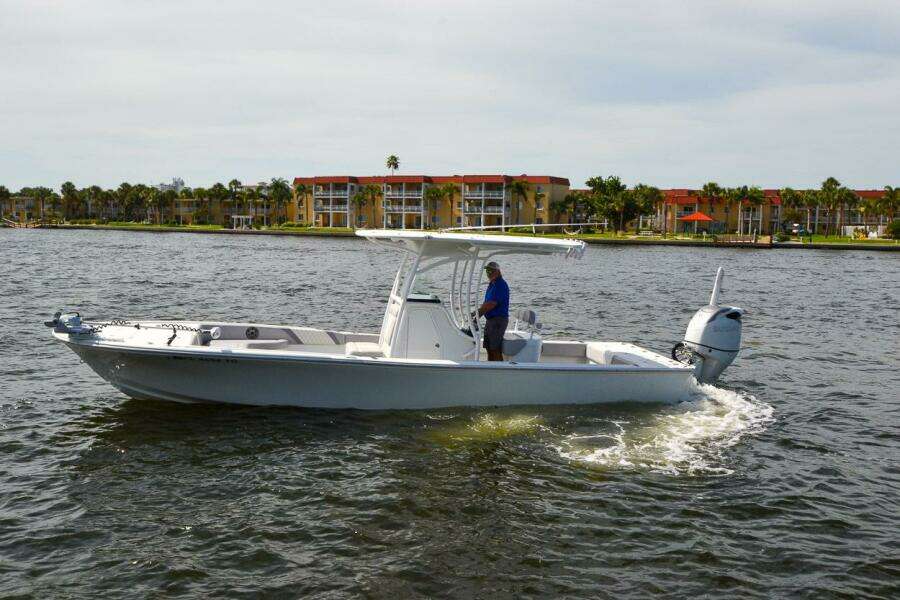 28ft Canyon Bay Yacht For Sale