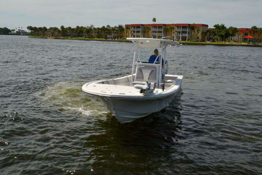28ft Canyon Bay Yacht For Sale
