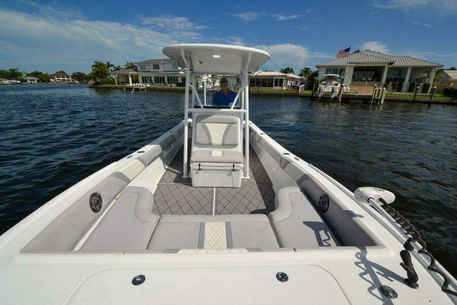 28ft Canyon Bay Yacht For Sale