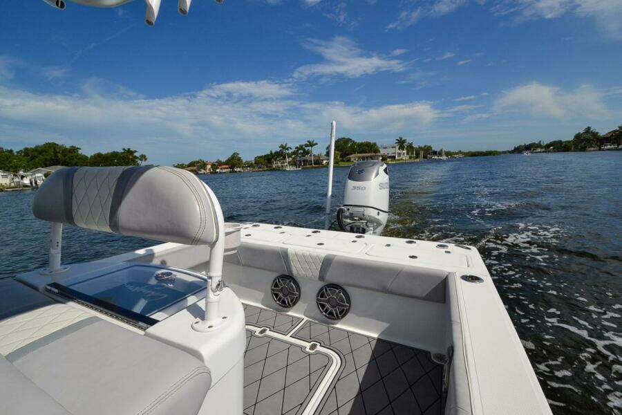 28ft Canyon Bay Yacht For Sale