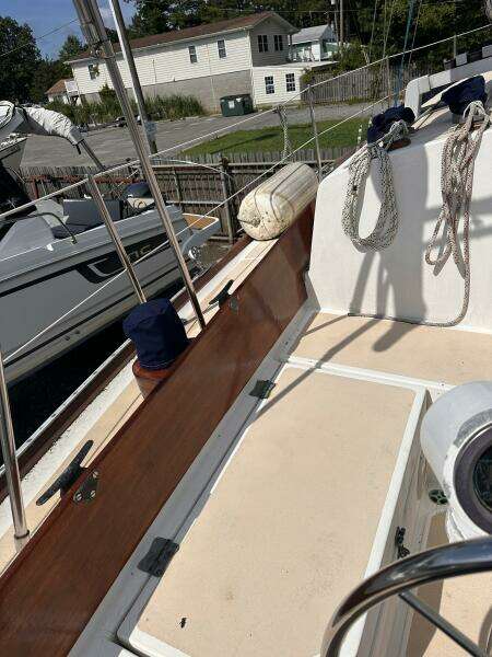Sea Joy 31ft Cape Dory Yacht For Sale