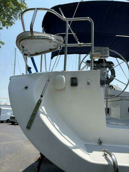 Lucky Enough 28ft Catalina Yacht For Sale