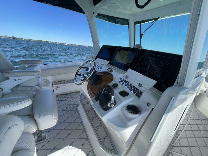 REEL TIME 42ft HCB Yacht For Sale