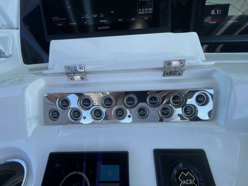REEL TIME 42ft HCB Yacht For Sale