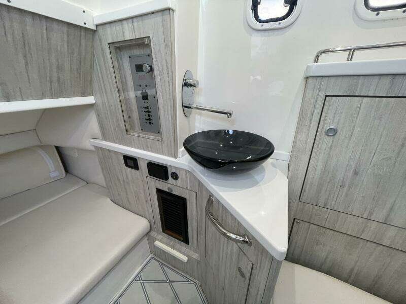 REEL TIME 42ft HCB Yacht For Sale