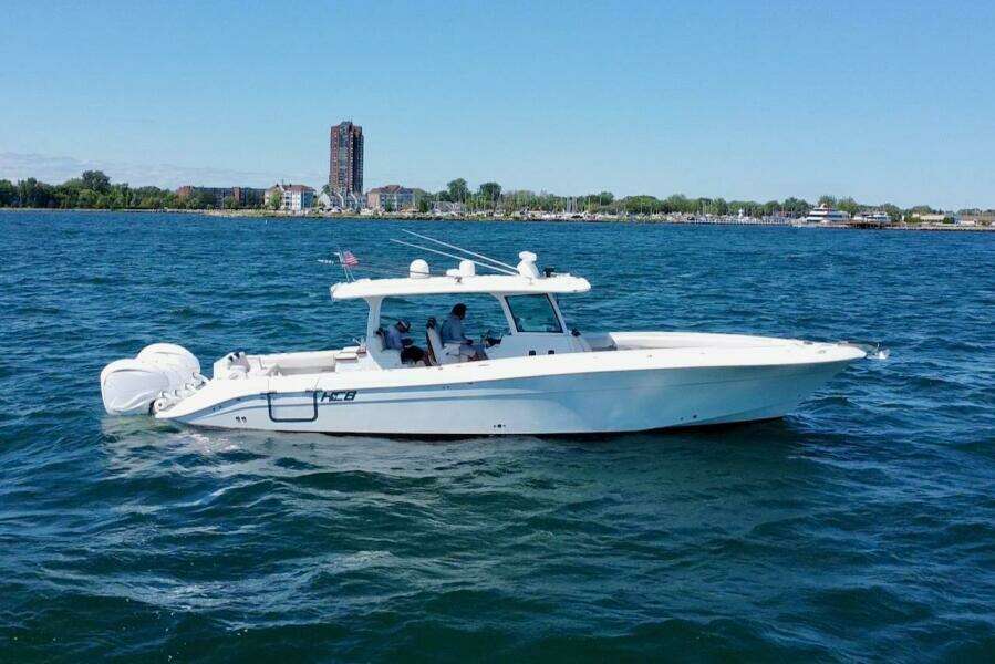 REEL TIME 42ft HCB Yacht For Sale
