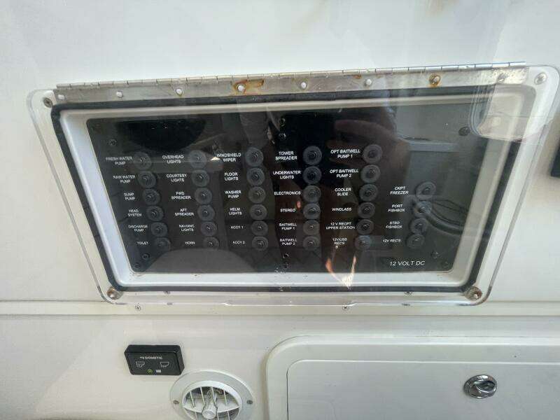 REEL TIME 42ft HCB Yacht For Sale