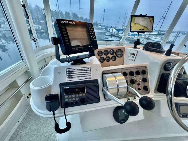 Family Affair IV 50ft Carver Yacht For Sale