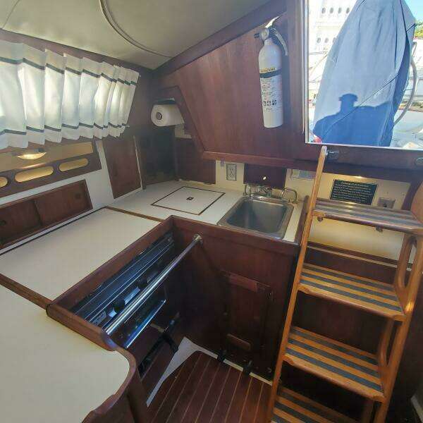 Seayonce 32ft Ericson Yacht For Sale