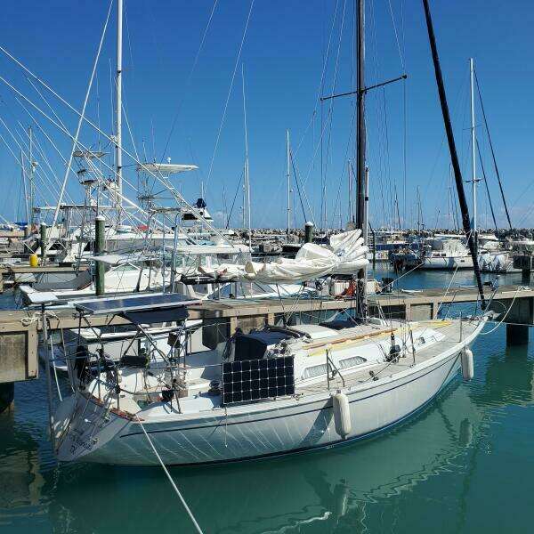 Seayonce 32ft Ericson Yacht For Sale