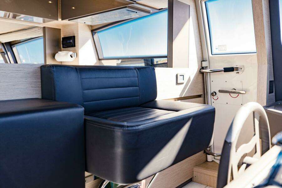 SAMI KAY III 75ft Ferretti Yachts Yacht For Sale