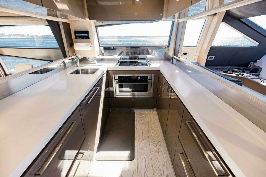 SAMI KAY III 75ft Ferretti Yachts Yacht For Sale