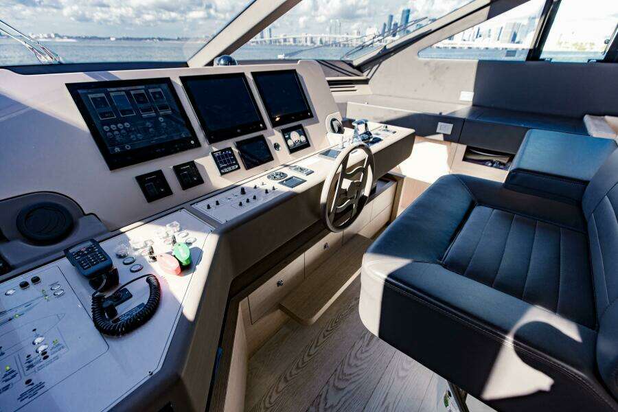 SAMI KAY III 75ft Ferretti Yachts Yacht For Sale