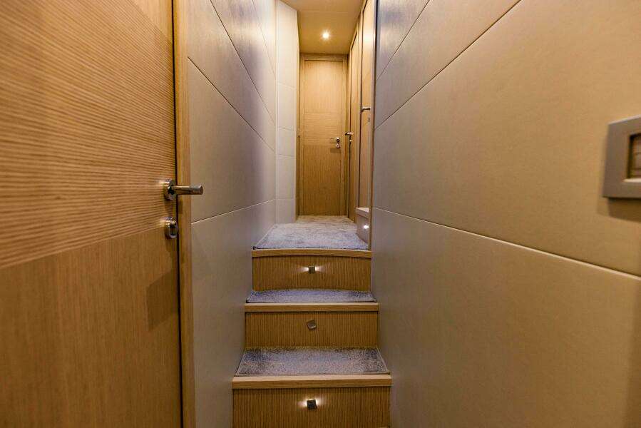 SAMI KAY III 75ft Ferretti Yachts Yacht For Sale