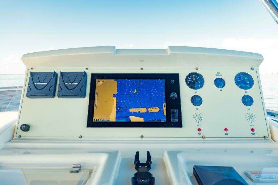 SAMI KAY III 75ft Ferretti Yachts Yacht For Sale