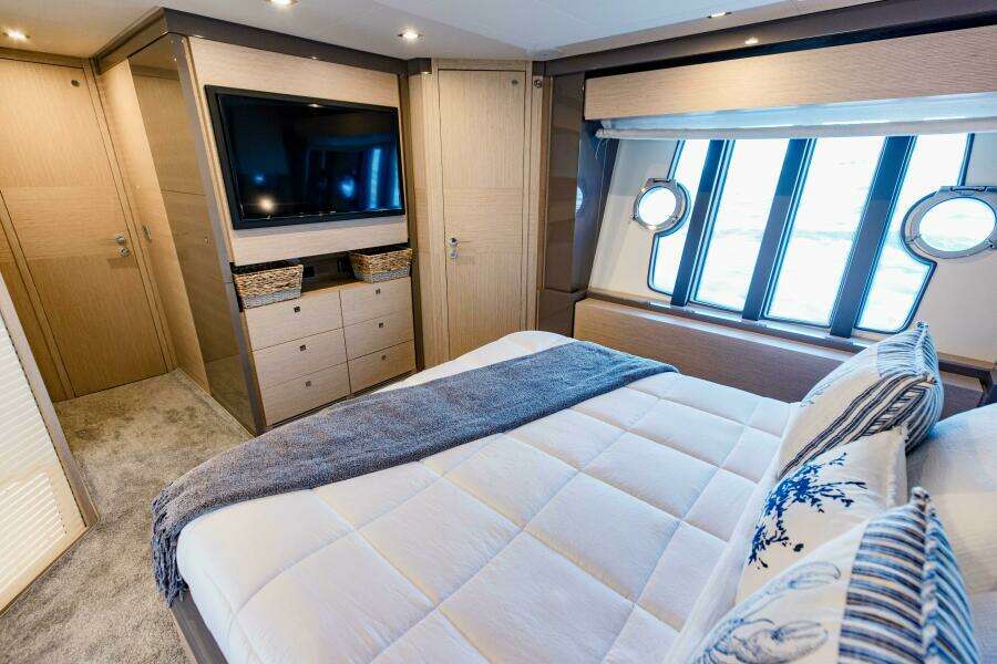SAMI KAY III 75ft Ferretti Yachts Yacht For Sale