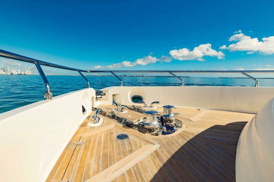 SAMI KAY III 75ft Ferretti Yachts Yacht For Sale