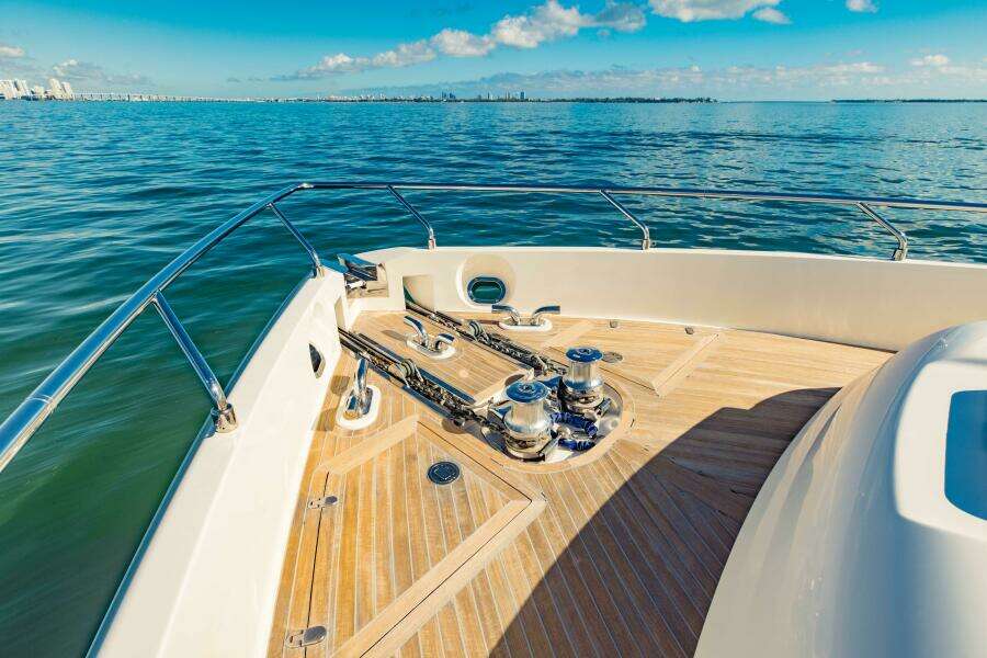 SAMI KAY III 75ft Ferretti Yachts Yacht For Sale