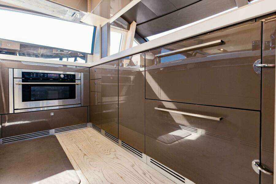 SAMI KAY III 75ft Ferretti Yachts Yacht For Sale