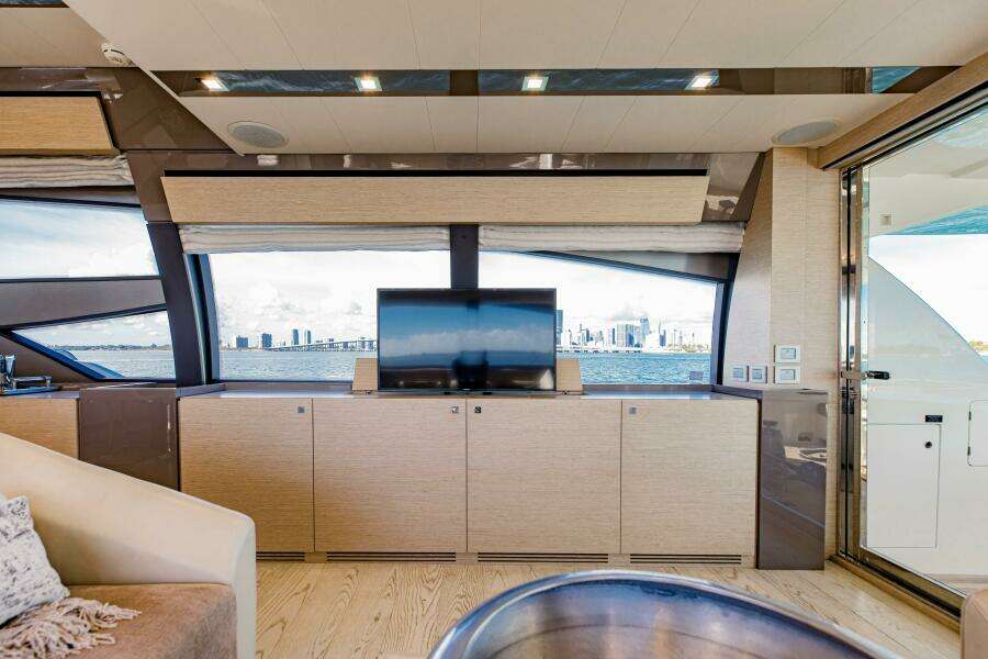SAMI KAY III 75ft Ferretti Yachts Yacht For Sale