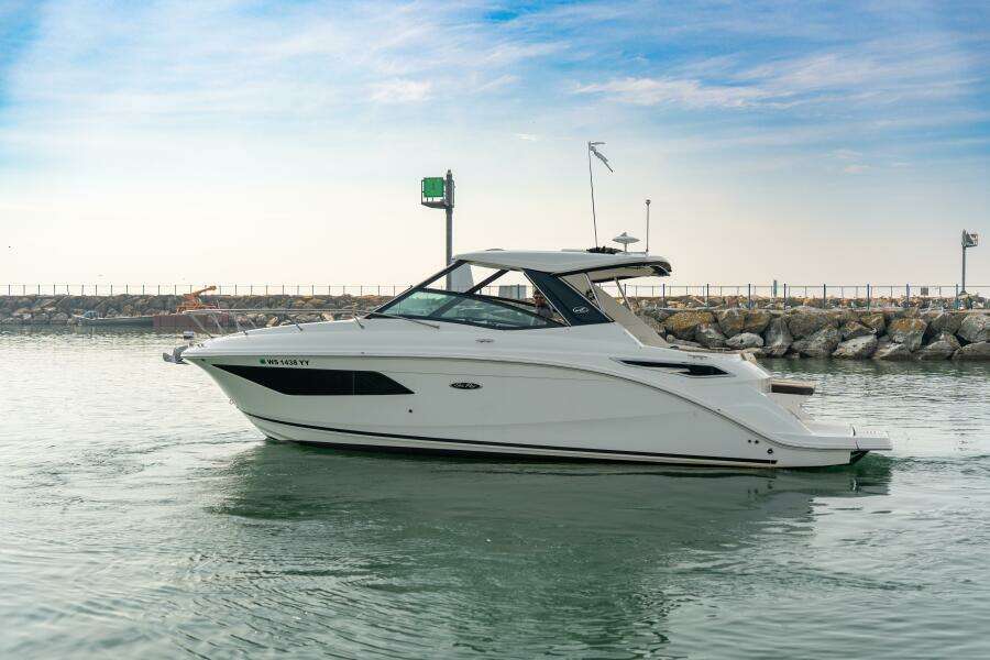 At Times 32ft Sea Ray Yacht For Sale