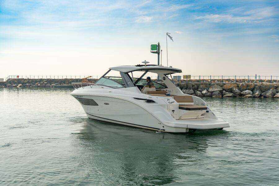 At Times 32ft Sea Ray Yacht For Sale