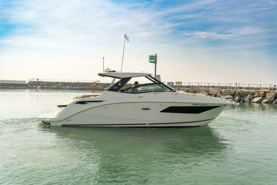 At Times 32ft Sea Ray Yacht For Sale