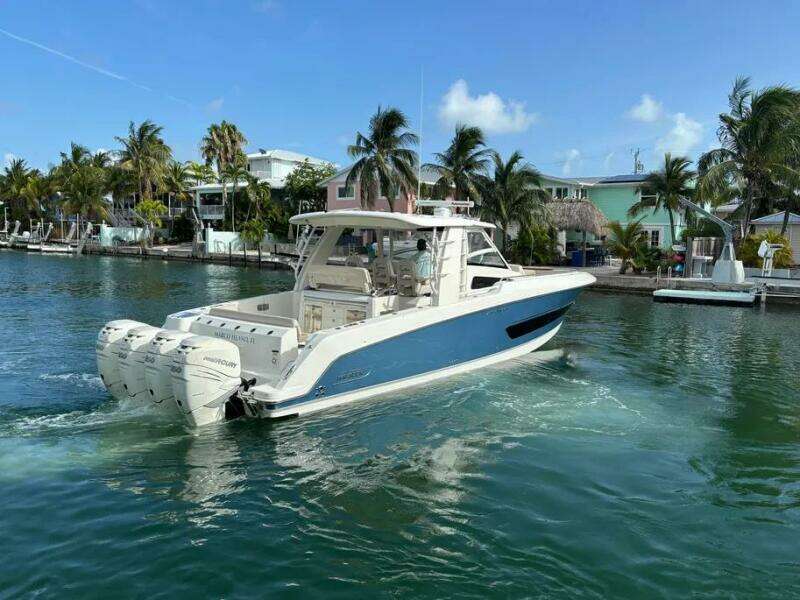 42ft Boston Whaler Yacht For Sale