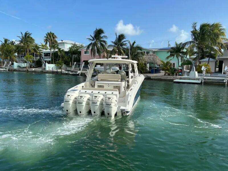 42ft Boston Whaler Yacht For Sale