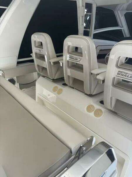 42ft Boston Whaler Yacht For Sale
