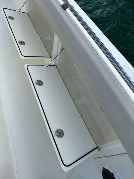42ft Boston Whaler Yacht For Sale
